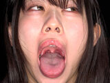 「口内・歯・のどちんこ観察＆小魚咀嚼巨大女プレイ！」