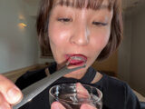 【個人撮影】玉城夏帆の舌ブラシで「汚舌苔」採取